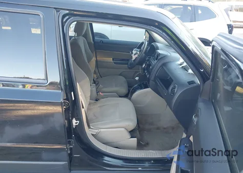 2014 Jeep Patriot Sport z USA, uszkodzony, nr VIN 1C4NJPBB1ED911657